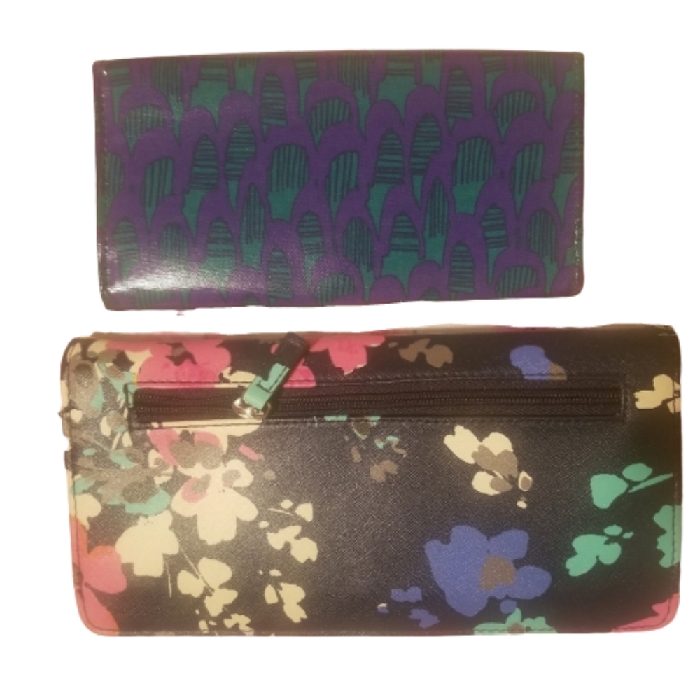 Set of 2 Lg Wallets